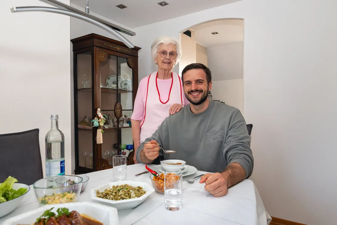 Zu Gast bei Oma Marianne: Wo Marlon Rademacher jeden Montag sitzt