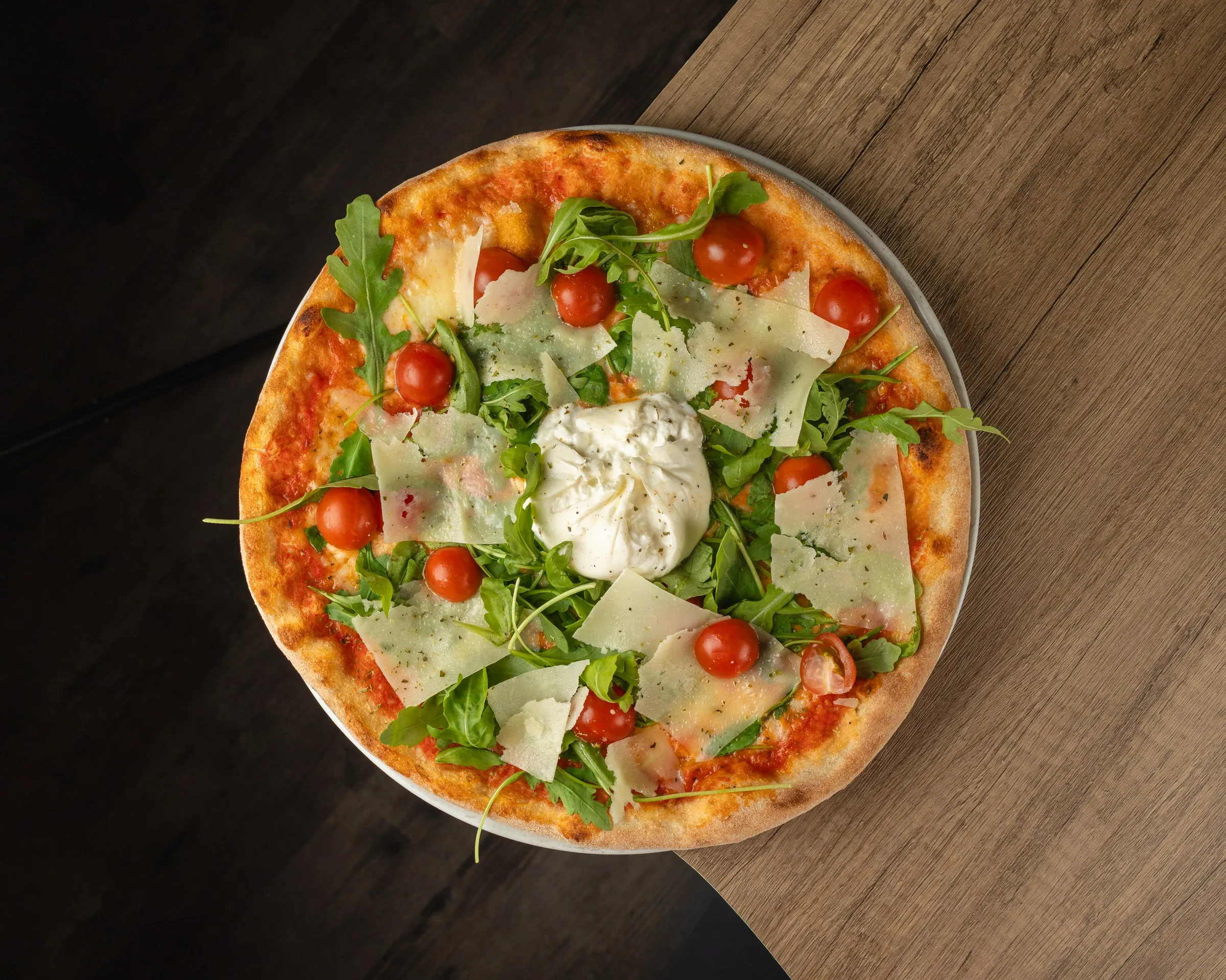 Pizza mit Burrata