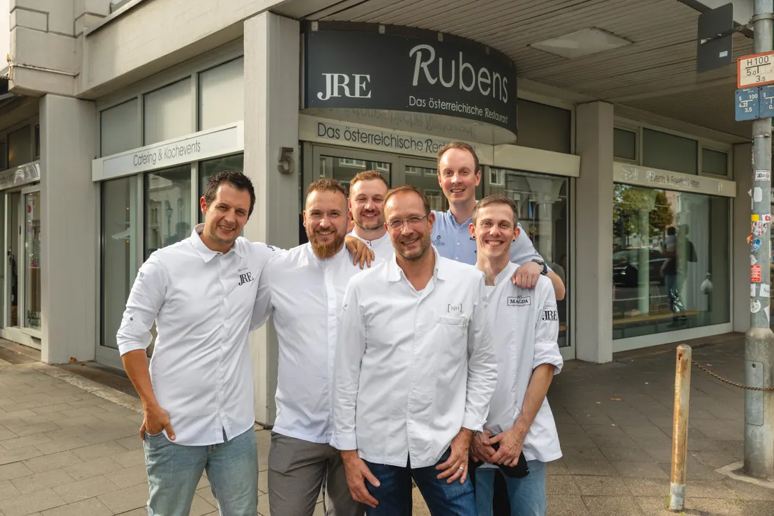 JRE-Line-up im Rubens: Fünf Köche am Pass, ein Sommelier und ein Dessert-Standl teaser image