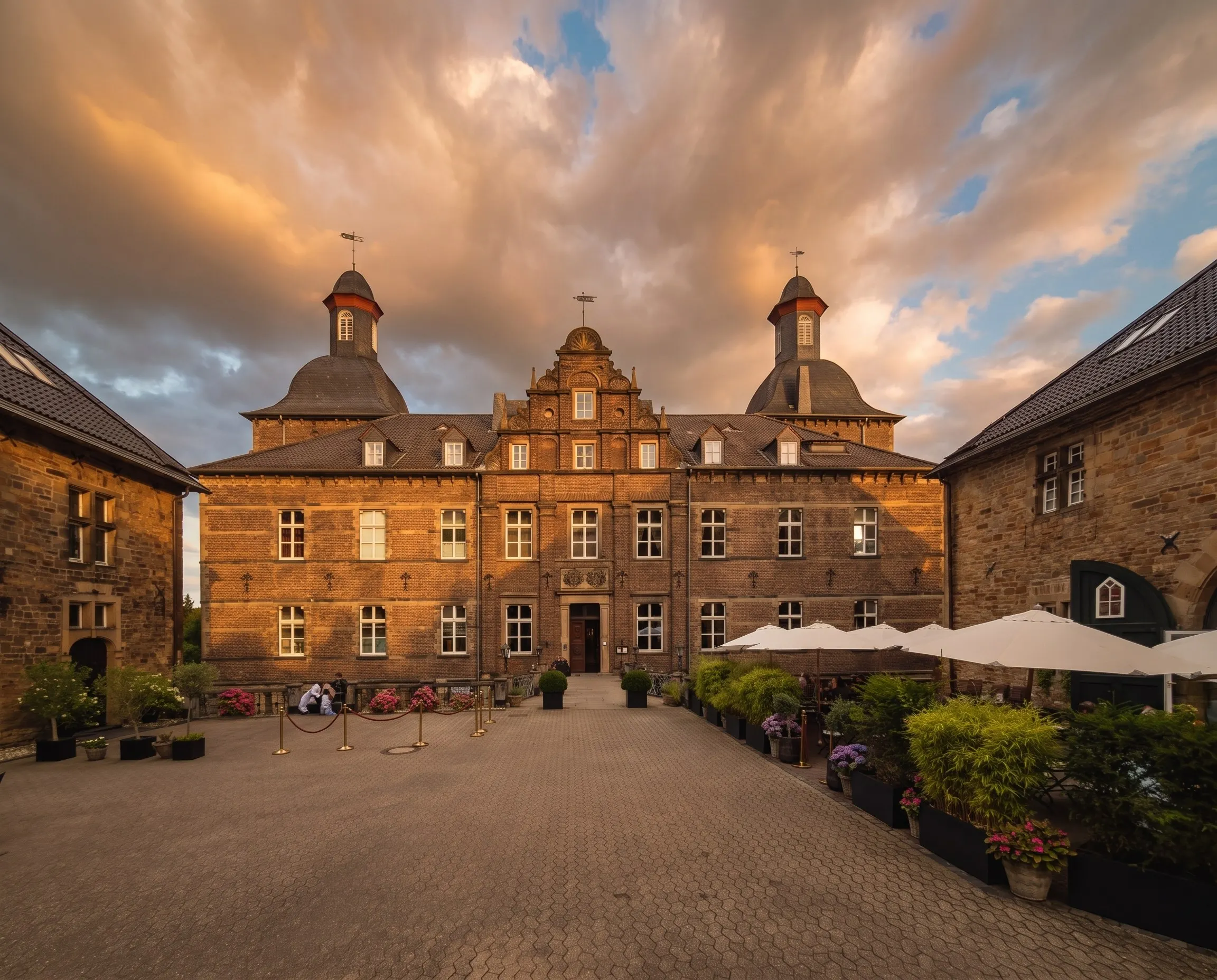 1831 im Schloss Hugenpoet: Danke, Dominik